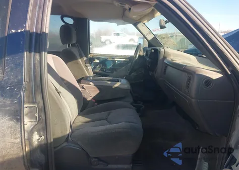 2005 Chevrolet Silverado 2500Hd Ls z USA, uszkodzony, nr VIN 1GCHK23U15F819160